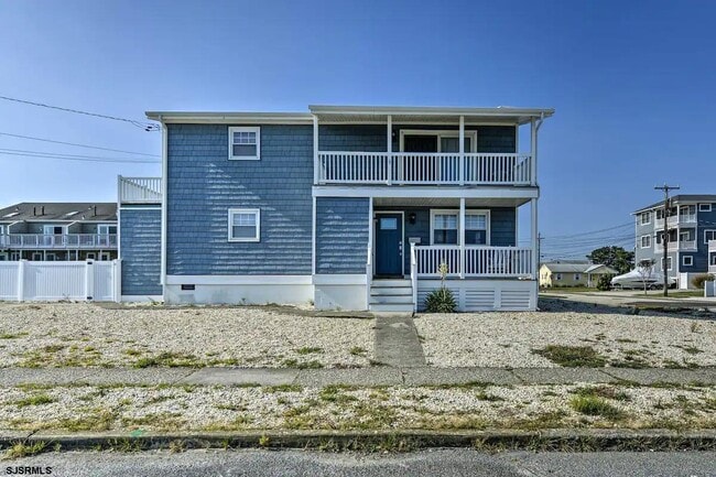 Building Photo - 1106 E Evans Blvd