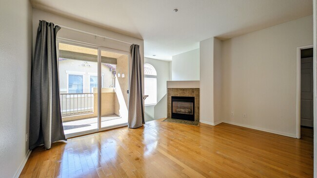 Living Room - 6360 Citracado Cir