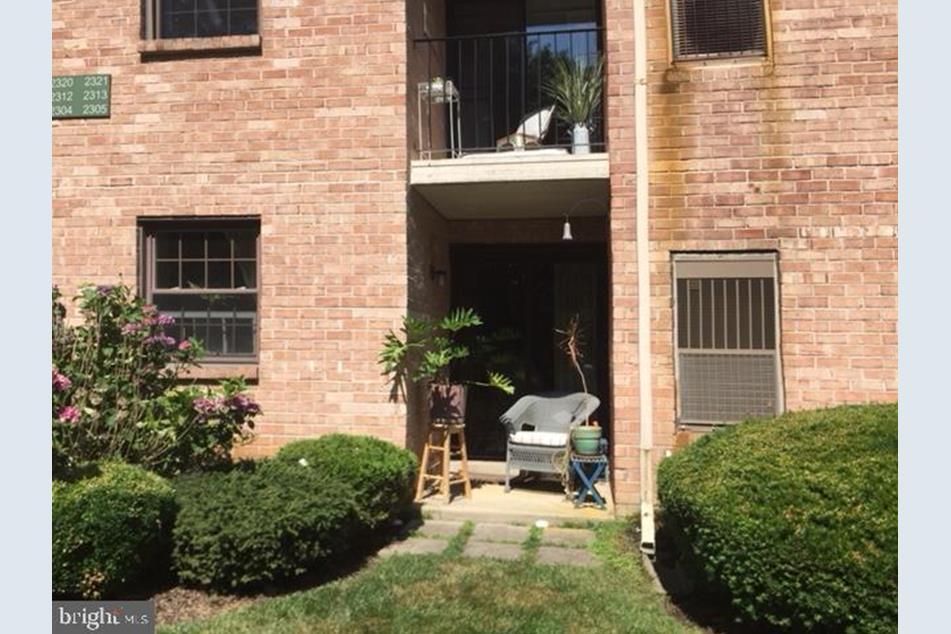 2305 Pond View Dr Unit 2305, West Chester, PA 19382 Condo for Rent in