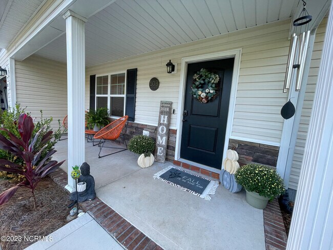 Foto del edificio - 503 Holland Mill Ln