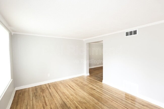 Building Photo - 2405 Bransford Dr