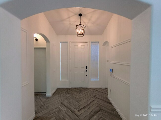 Foto del edificio - 9805 Pinnacle Pass Dr