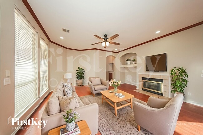 Foto del edificio - 12533 Youngs Pl