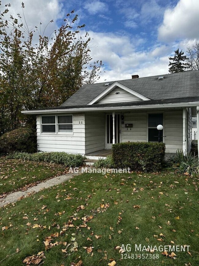 11 Walper Ave 3Bed/1Bath in Prime Clawso... Townhome Rentals in