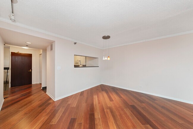 Foto del edificio - 195 N Harbor Dr