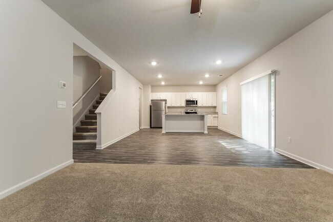 Building Photo - 219 Hamilton Pointe Dr