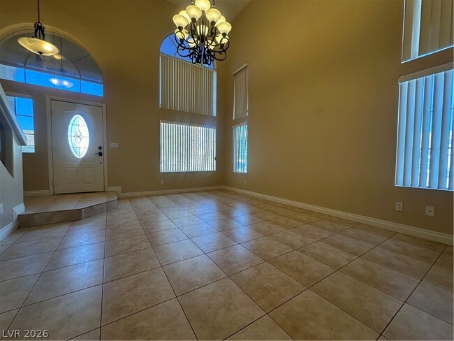 Building Photo - 16 Rising Sun Ct