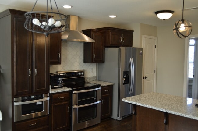 Building Photo - 1062 Harrison Way