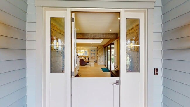 Building Photo - Beautifully Designed Country Club Home Offered July and August 2026