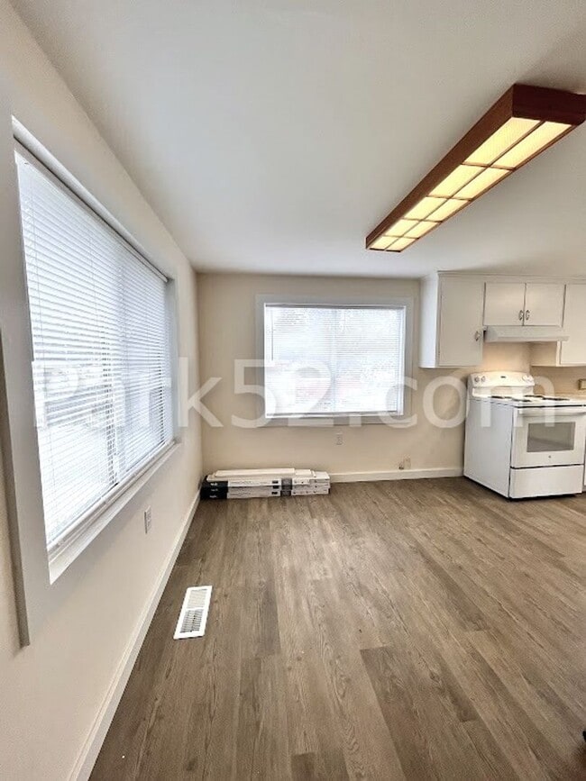 Foto del edificio - Small Pet Friendly, 2 Bedroom, Single Fami...