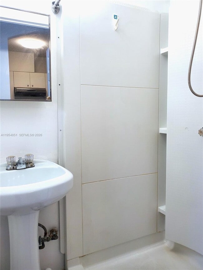 Foto del edificio - 120 SW 109th Ave