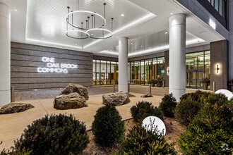 Building Photo - One Oak Brook Commons