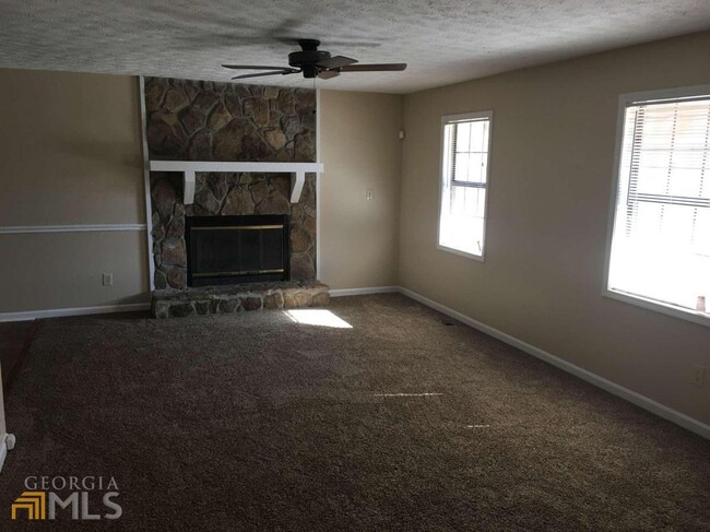 Foto del edificio - 2467 Wood Meadows Dr