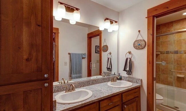 Foto del edificio - 3 Bedroom Townhome in Bozeman!