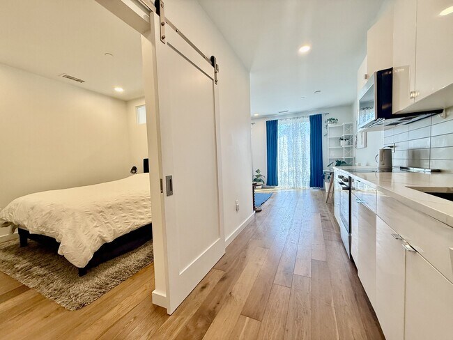 Foto del edificio - 97 Elmwood St