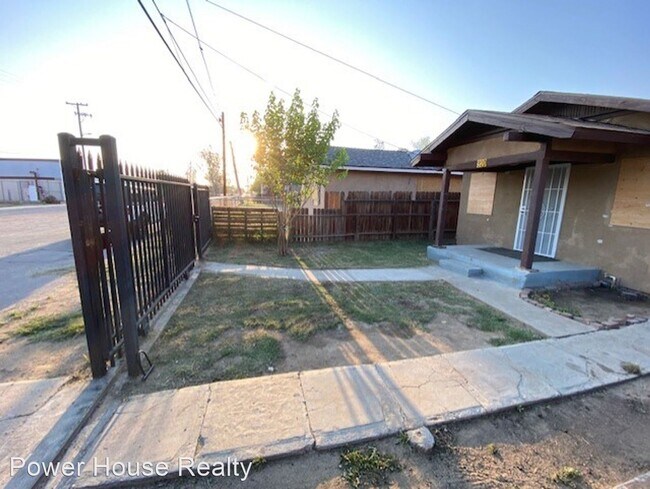 Building Photo - 1 br, 1 bath House - 820 25th Street