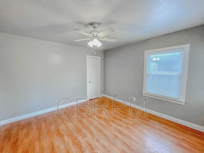 Building Photo - 1721 24th St