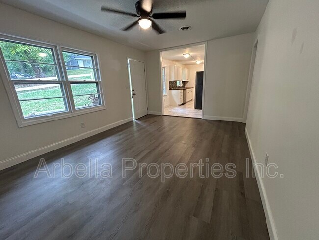 Foto del edificio - 1316 Windsor Ave
