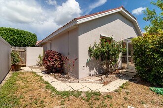 Building Photo - 177 Sabal Lake Dr