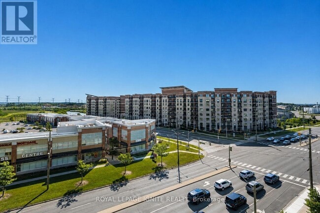 Building Photo - 7400 Markham Rd
