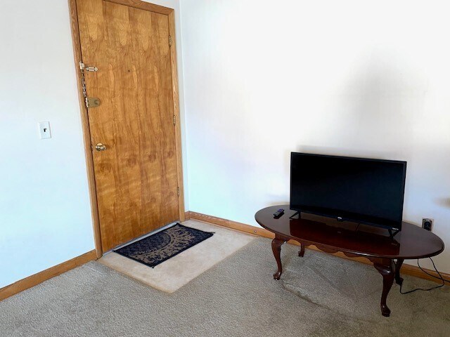 Foto del edificio - 1303 Parkway Dr