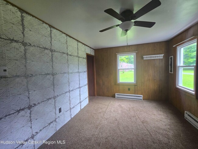 Building Photo - 27 Wiltwyck Ln