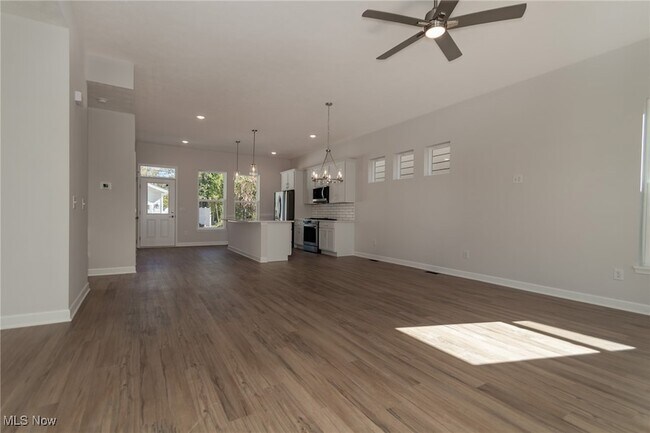 Foto del edificio - 2265 E 97th St