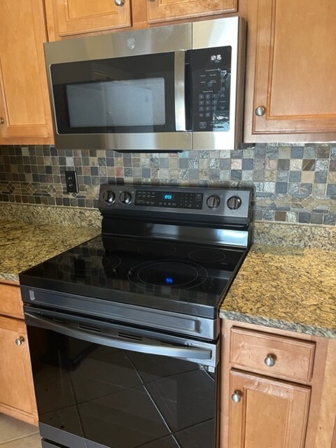 Building Photo - 28153 Chateau Dr