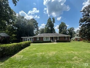 Building Photo - 6465 Cardinal Way
