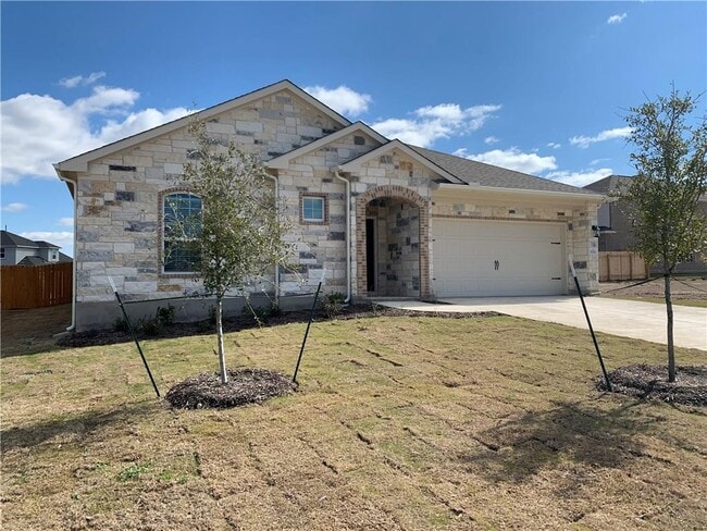 Building Photo - 1104 Coulee Dr