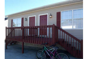 Building Photo - 1532 Redwood Dr