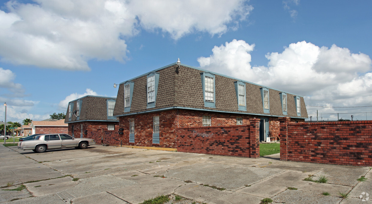 Primary Photo - 2152-2160 Glasgow Dr