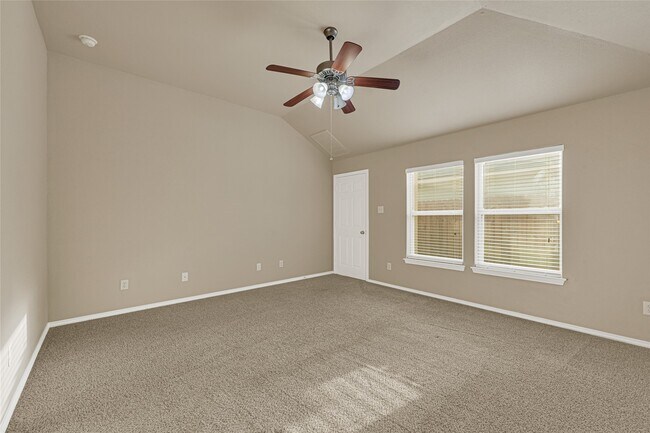 Foto del edificio - 12914 Pecan Shores Dr