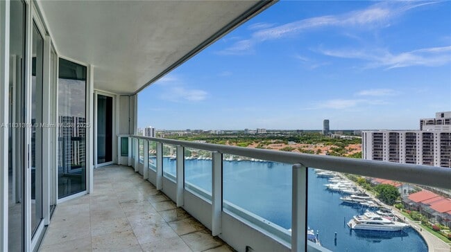 Building Photo - 21055 Yacht Club Dr