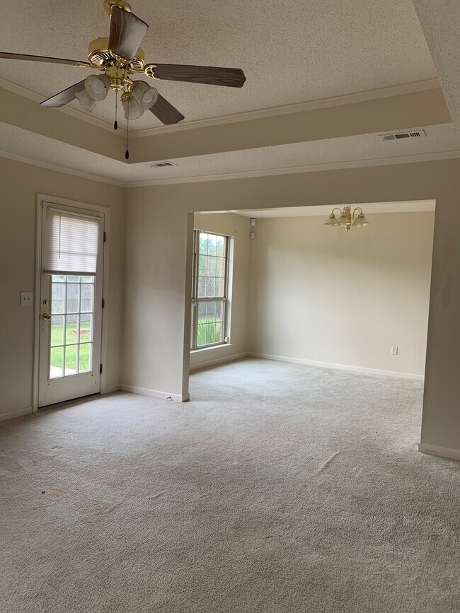 Foto del edificio - 171 Burnt Pines Rd NE