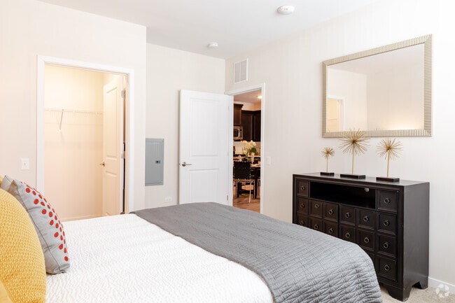 1BR 1BA - 687SF - The Reserve at Hudson Crossing