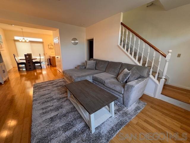 Foto del edificio - 211 Dahlia Ave