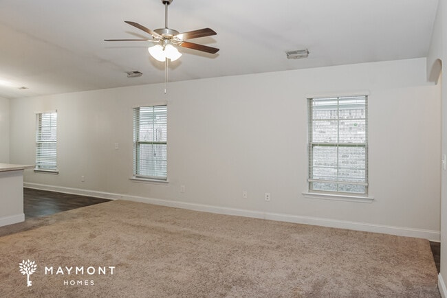 Building Photo - 236 Bermuda Lakes Dr