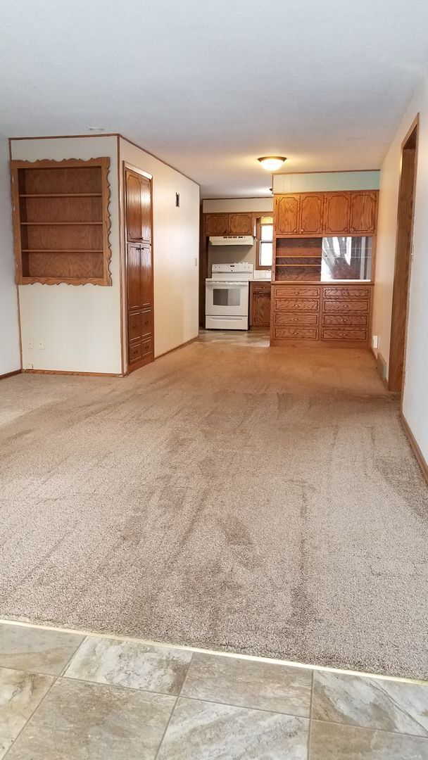 Building Photo - 3 Bedroom Duplex