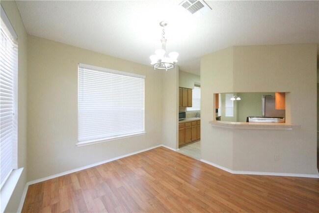 Building Photo - 7910 Taranto Dr