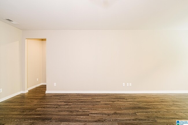 Building Photo - 119 Wolf Ln