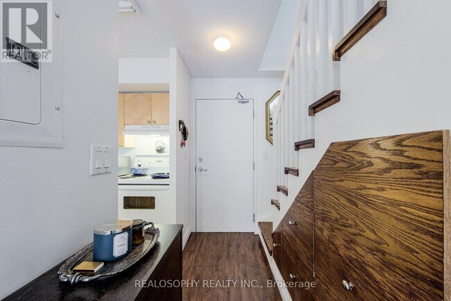 Photo du bâtiment - 1029 King St W