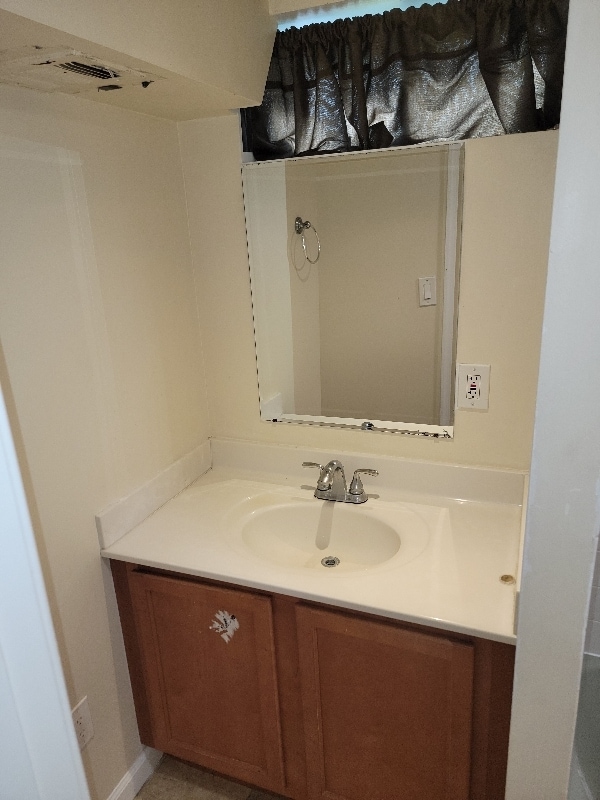 Photo - 2712 Urbana Dr House