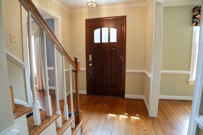 Foto del edificio - 4716 Heritage Dr