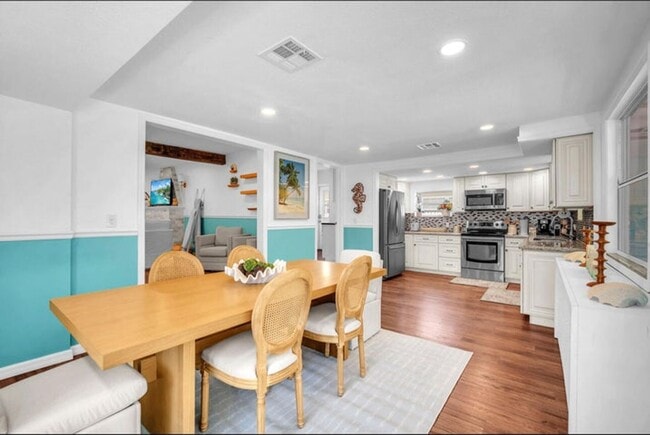 Photo - 528 N Palmway House