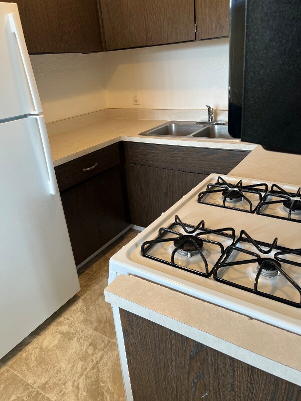 Foto del edificio - 500 Glenwood Cir
