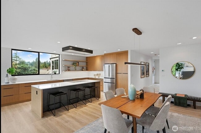 Building Photo - 9318 47th Ave SW