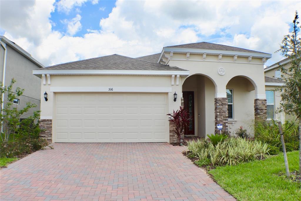 Foto principal - 536 Sapphire Dr