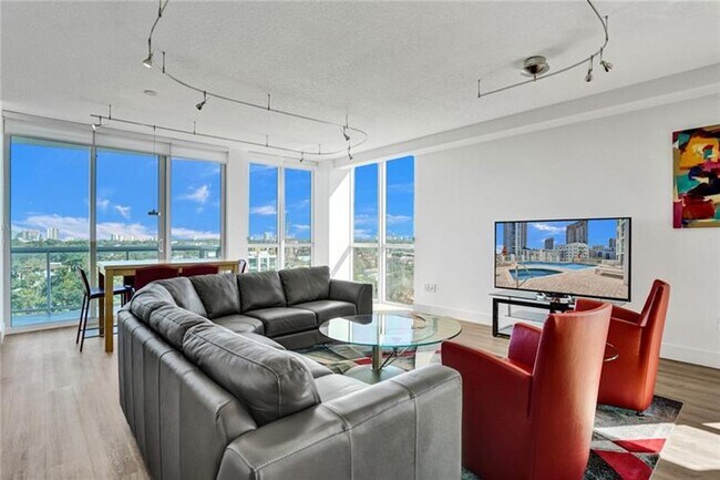 Foto del edificio - 111 SE 8th Ave