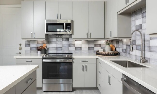 Foto del edificio - Don't Just Sit There! Start ONE BEDROOM AP...